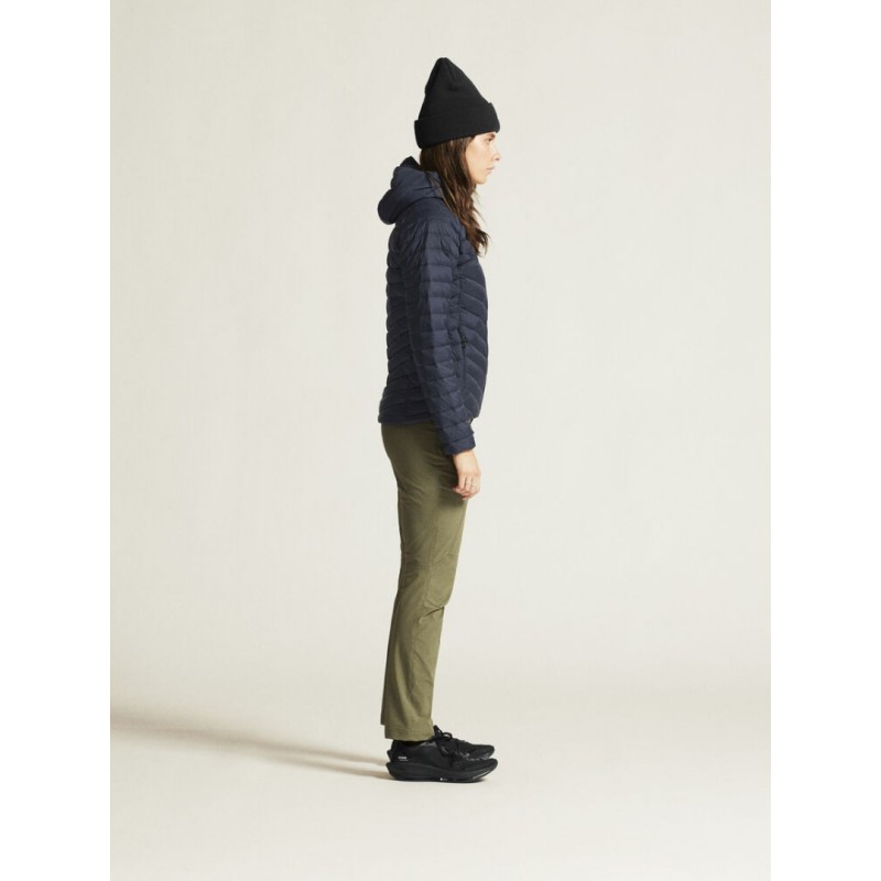 CRAFT ŽENSKA LAHKA PUHOVKA IZ PRAVEGA PUHA ADV EXPLORE LIGHT DOWN JACKET TEMNO MODRA BLAZE