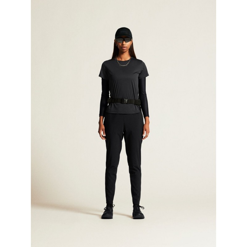 CRAFT ŽENSKA MAJICA S KRATKIMI ROKAVI CORE ESSENCE SS TEE ČRNA BLACK