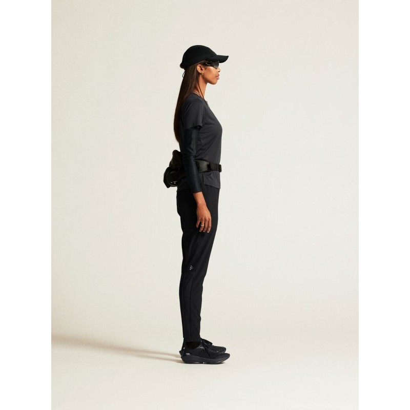 CRAFT ŽENSKA MAJICA S KRATKIMI ROKAVI CORE ESSENCE SS TEE ČRNA BLACK