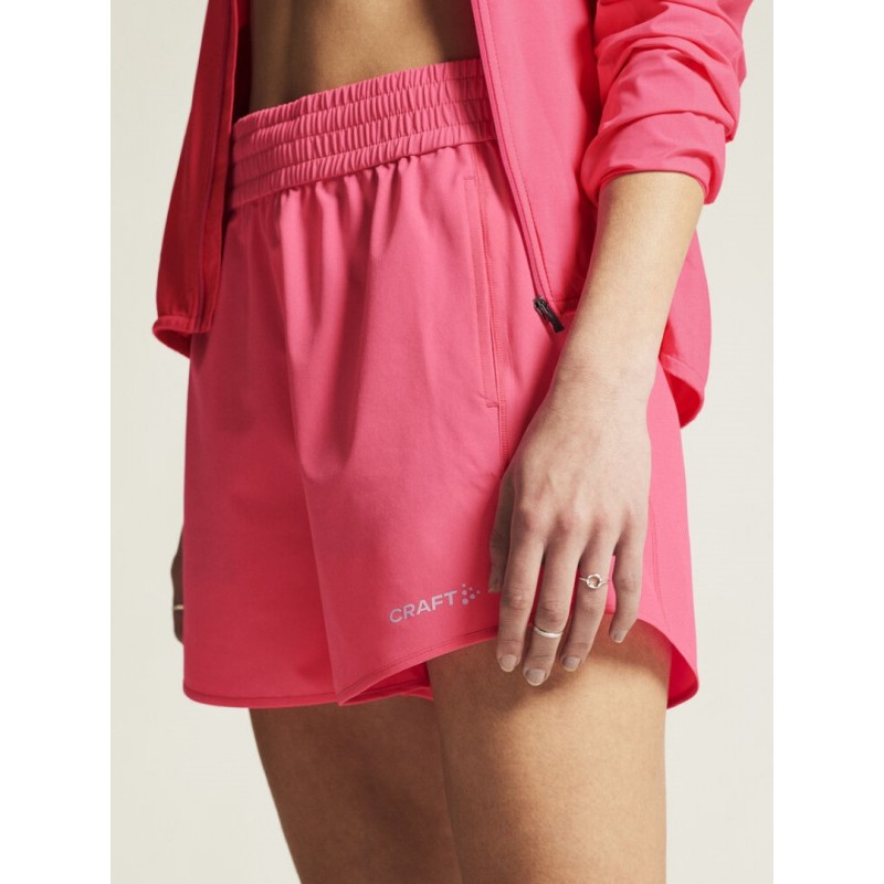 CRAFT ŽENSKE RAZTEGLJIVE KRATKE HLAČE CORE ESSENCE SHORTS FUCHSIA