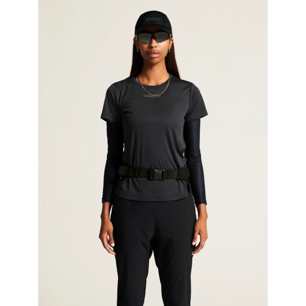 CRAFT ŽENSKA MAJICA S KRATKIMI ROKAVI CORE ESSENCE SS TEE ČRNA BLACK